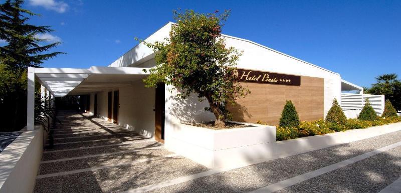 Hotel Pineta Wellness & Spa Ruvo di Puglia Exterior photo